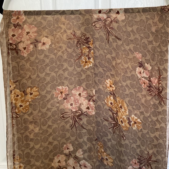 Coach Scarf Signature C Brown Neutral Pink Mauve Gold Wildflower Floral Bouquets - Picture 7 of 13
